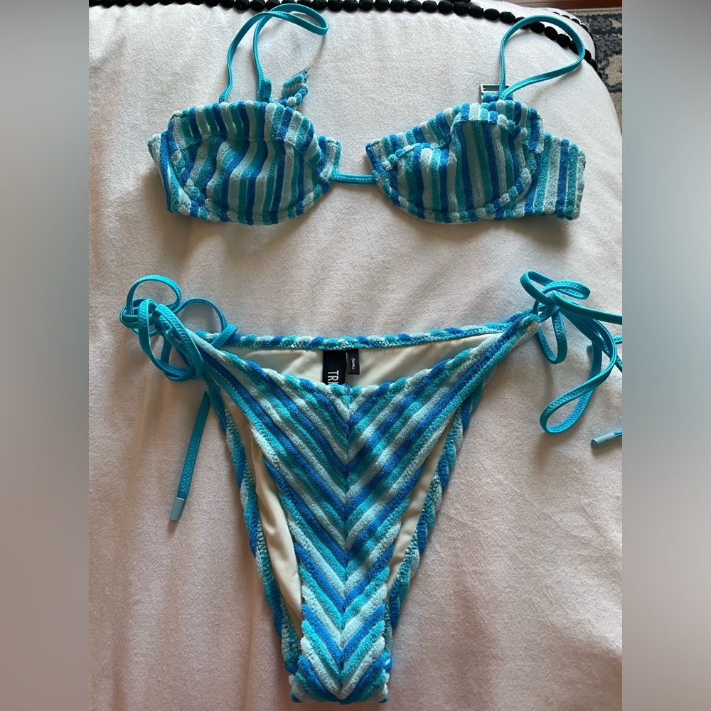MALA sour stripe triangl bikini.